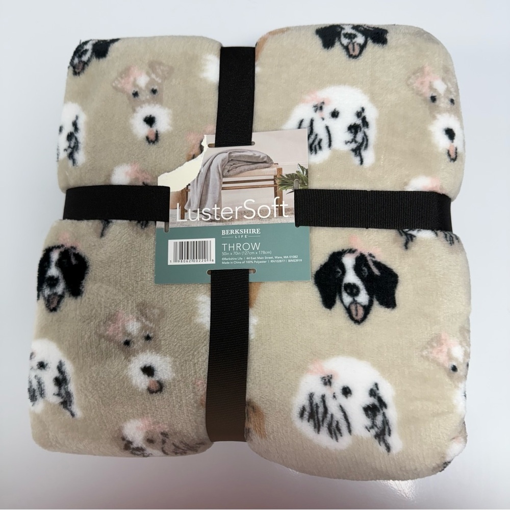 NWT Berkshire LusterSoft Throw Blanket Beige Dogs Print 50”x70” Dog Poodle Pup